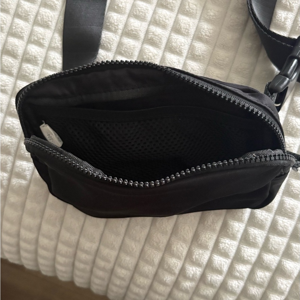 Black Crossbody Bag - Picture 4 of 4